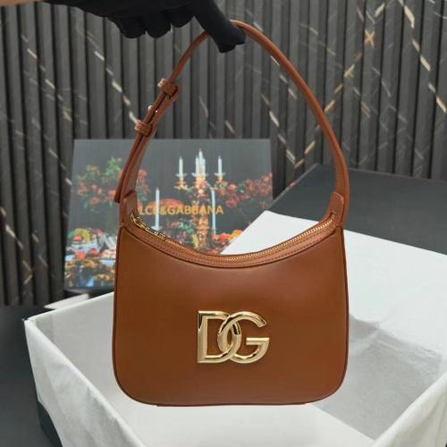 Dolce & Gabbana Women's Zip Bag 23cm Brown | ESEVEN STORE