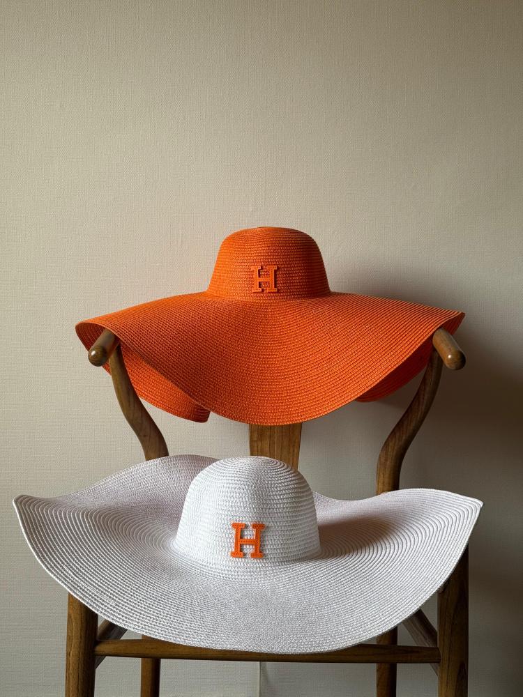 Hermes Women's Oversized Knitted Hats in Trendy Colors