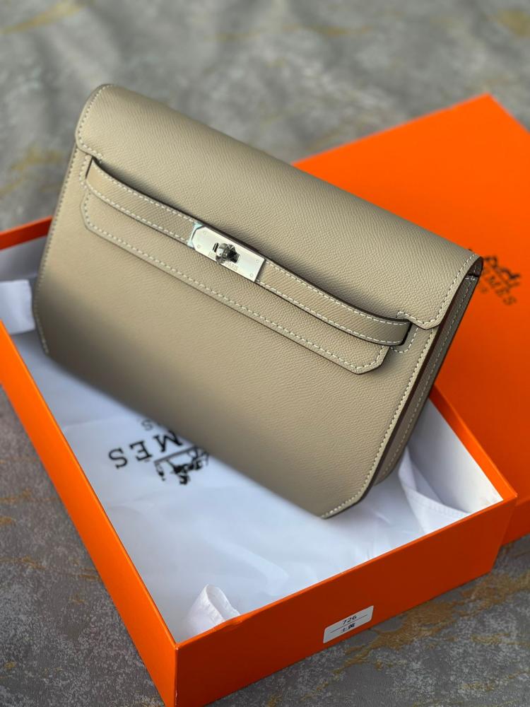 Hermes Kelly clutch, high-quality leather, elegant gray color