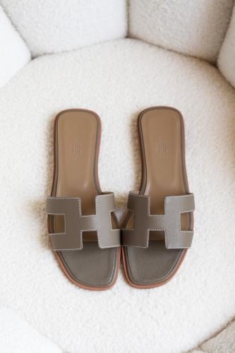 Hermes Women s Oran Leather Sandal Beige Brown E SEVEN STORE