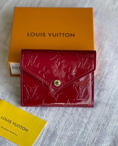 ルイ・ヴィトン -レディースベルト- Louis Vuitton Monogram Small Wallet in Red Patent Leather