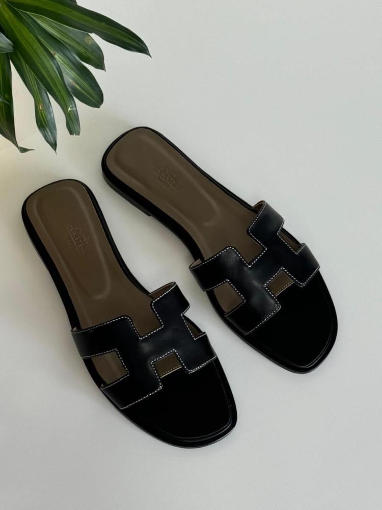 Hermes Oran Women's Flat Slipper, Black Leather, Luxurious - E