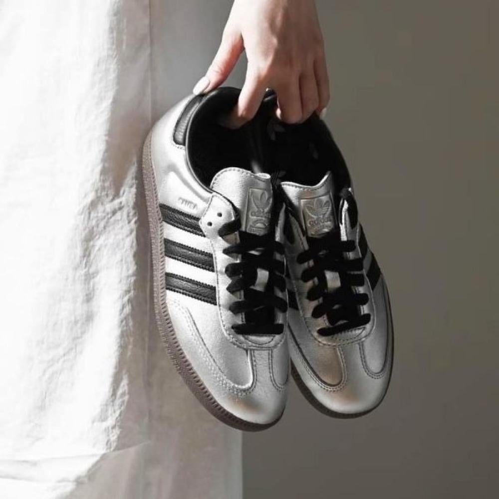【adidas】Samba OG Shoes スニーカー シルバーメタリック ロゴ 楽天市場】アディダスオリジナルス スニーカー adidas originals