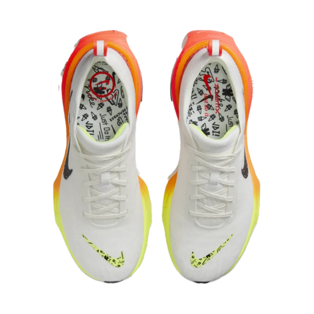 ホワイト Nike Zoom X Invincible White Running Shoe with Distinctive