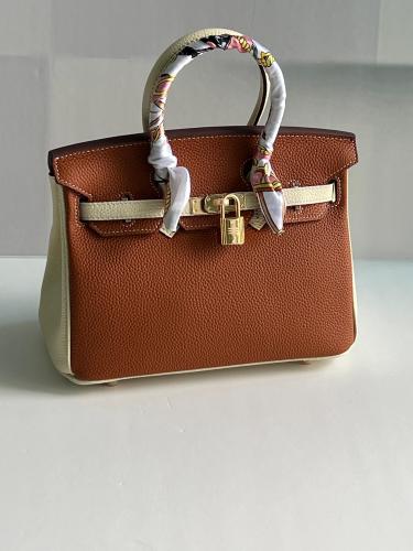 Hermes Geta Shoulder Bag with Brand Logo Flap, White, Modern