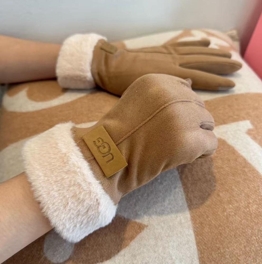 Women's gloves, suede leather with fur trim, beige color - E-SEVEN
