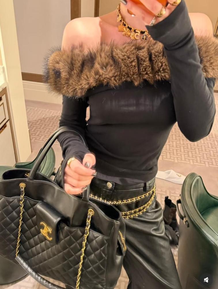 Large Chanel Timeless bag, quilted leather, black - E-SEVEN STORE