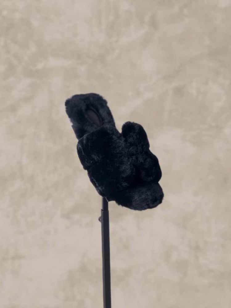 سليبر شتوي فرو للنساء من هيرميس بلاك فاخر