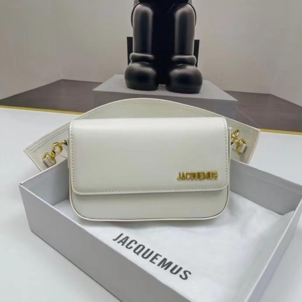 JACQUEMUS