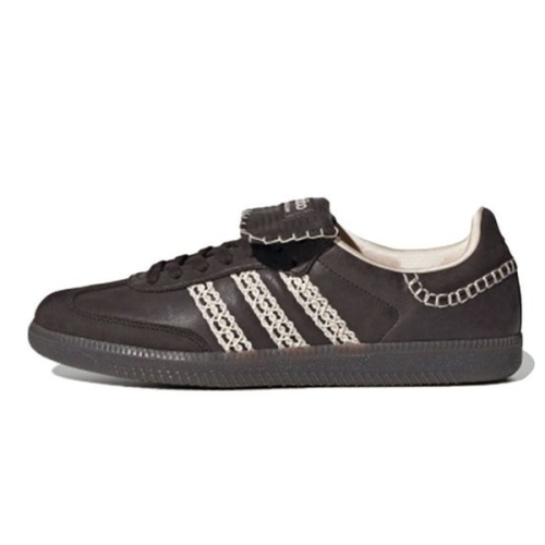 adidas Hales Bonner ブラック/ホワイト Adidas Samba Wales Bonner Black Shoes with White Side Stripes - E