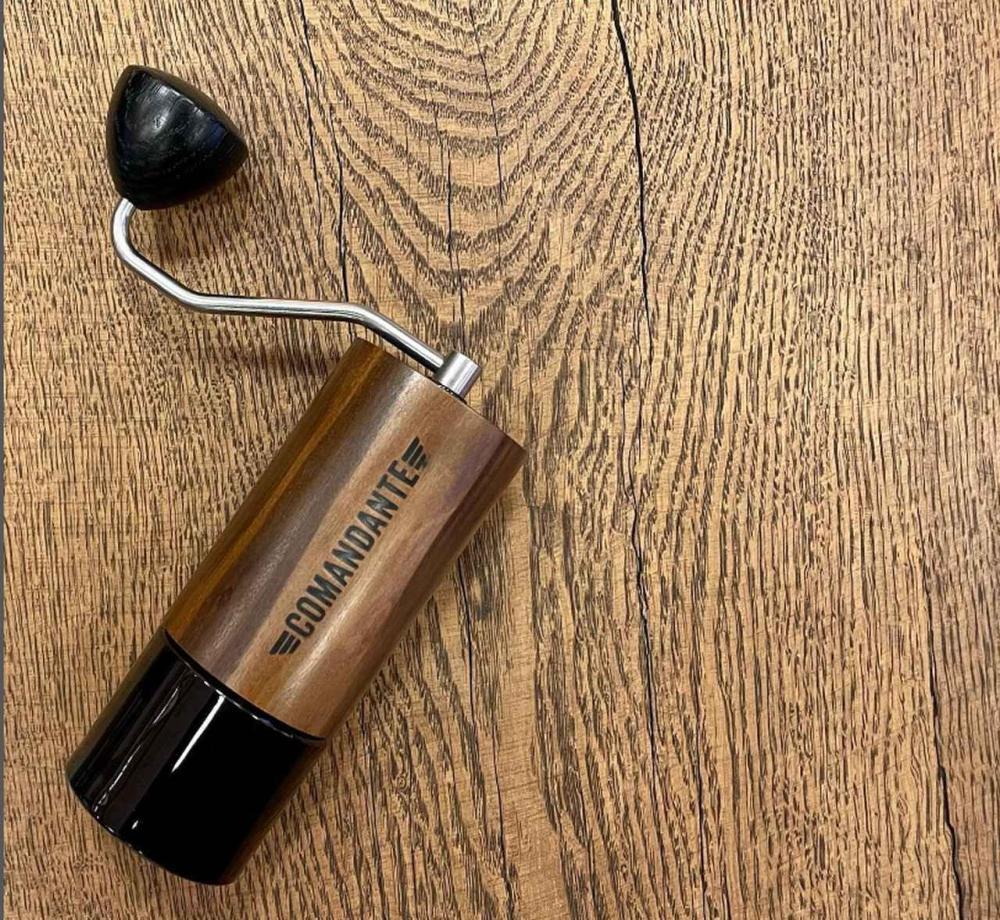 طاحونة كوماندانتي العنبر السائل - اصدار Comandante Liquid Amber | MK4