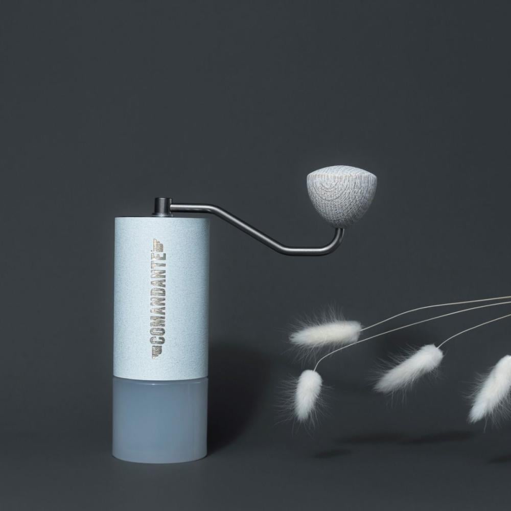 طاحونة كوماندانتي ابيض الثلج - اصدار Comandante Snow White | MK4