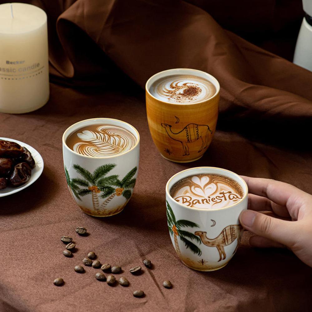كوب قهوة سيراميك بتصميم نخلة وجمال – سعة 230 مل