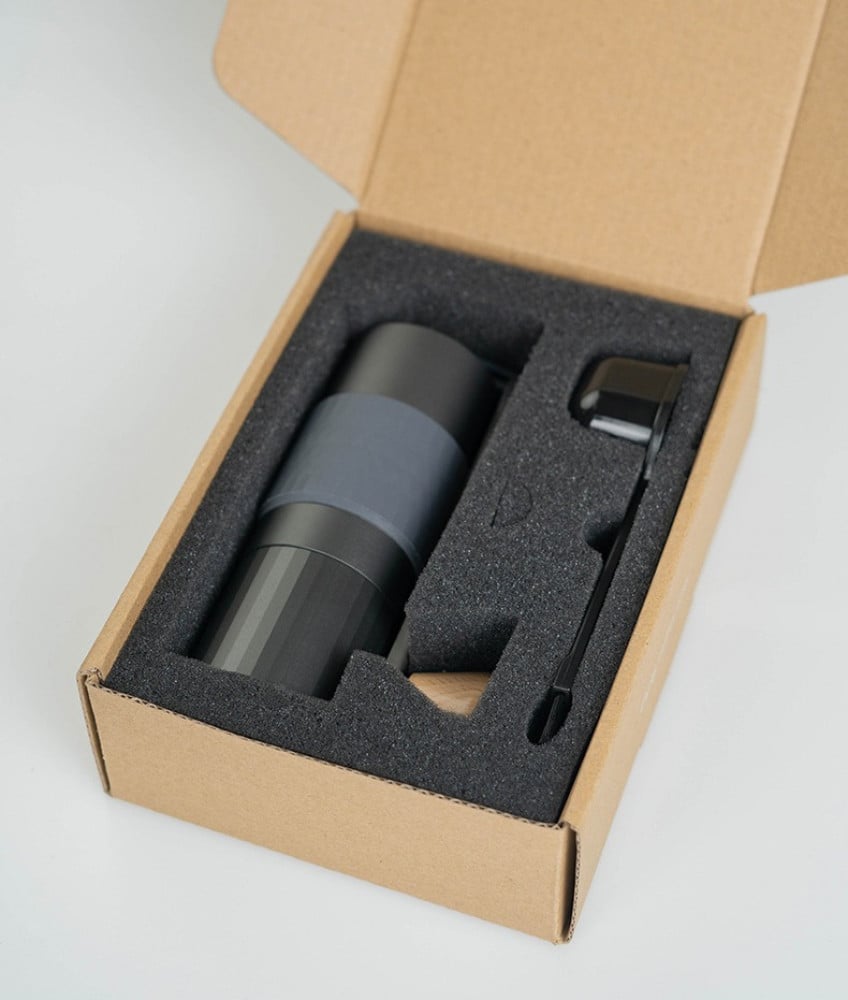 طاحونة يدوية ستانلس ستيل - أسود | Grinder Stanel Steel