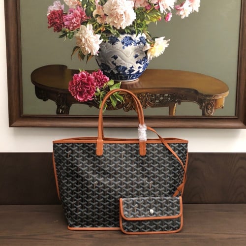 قويارد وسط من الداخل جلد