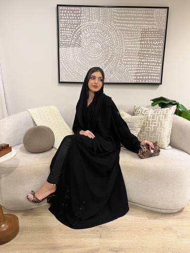 ملاك اسود