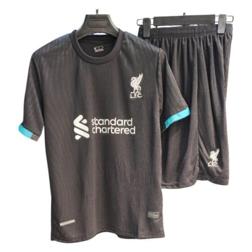 طقم ليفربول الأسود 2025 رجالي صناعه تايلندي