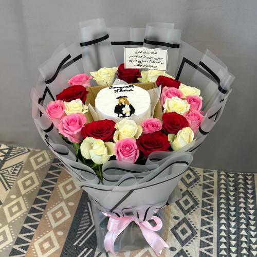 بوكيه مع كيك التخرج