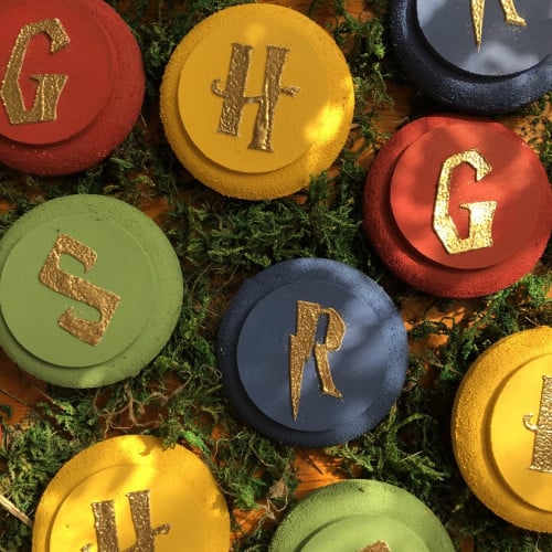 شعار المنازل مغناطيسي