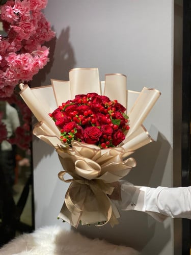 ورد جوري احمر رومانسي