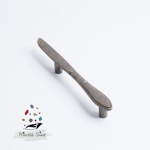 472 - مقبض بشكل سكين لون ( برونز  ) - قطعتين