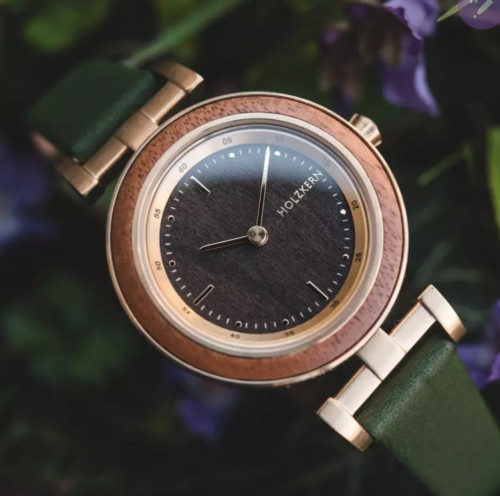 ساعة هولزكرن اميليا نسائية