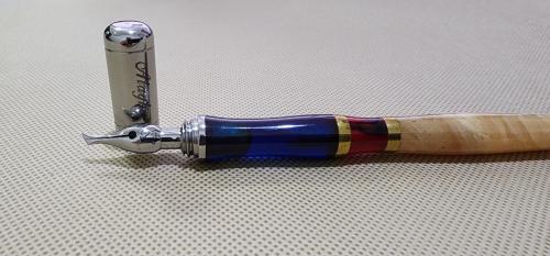 قلم الآغا (كروم - ملون - غطاء - 4 ملم)