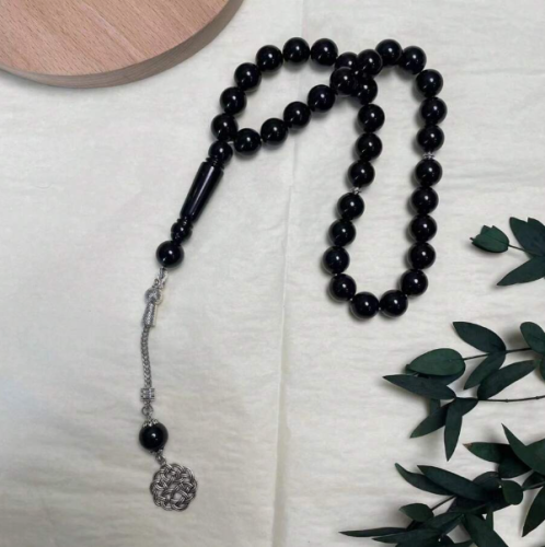 مسبحة خرز أسود