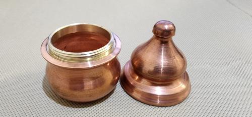 محبرة القبة المعدنية