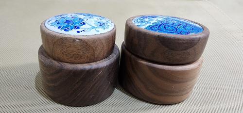 محبرة بزخرفة سماوية