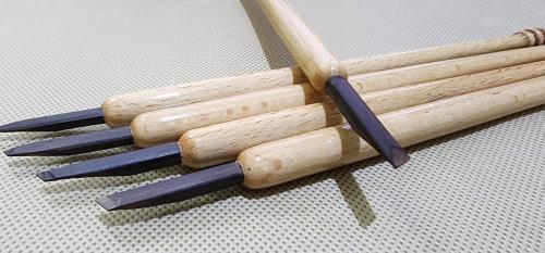 طقم أقلام جاوي مقبض خشبي مصري (5 مقاسات)