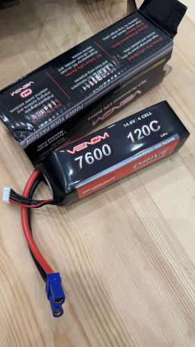 Venom 7600mah 4S 14.8v 120C Lipo Battery - EC5 Plug