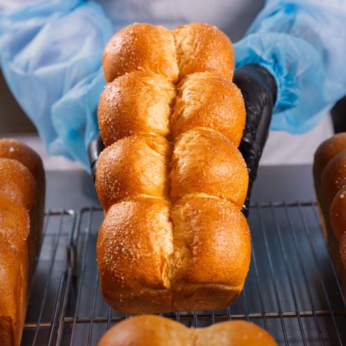 خبز البريوش حبه واحدة