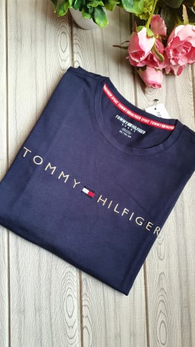 تيشيرت ماركة تومي