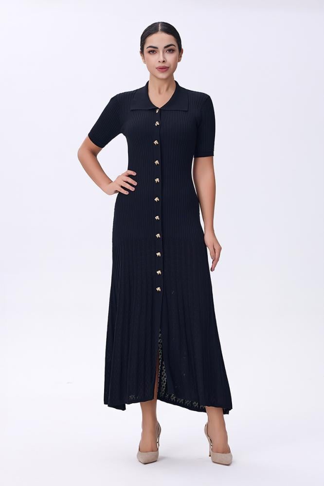 فستان أسود بأزرار أمامية ميدي