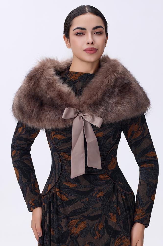 شال بني بفرو ناعم وربطة ساتان