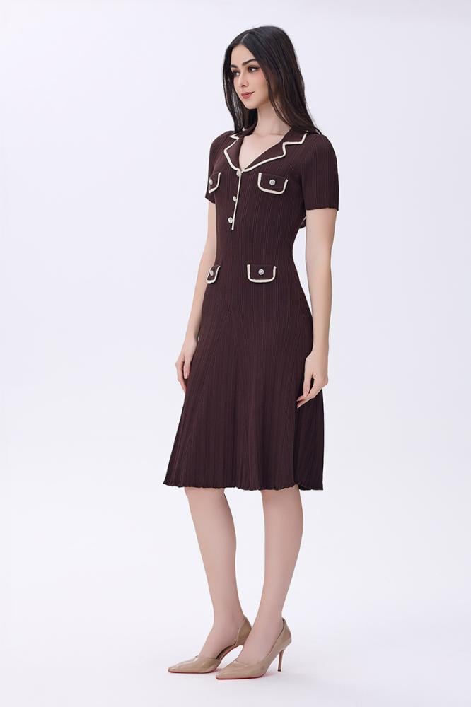 فستان بني استرتش بتفاصيل كريمية