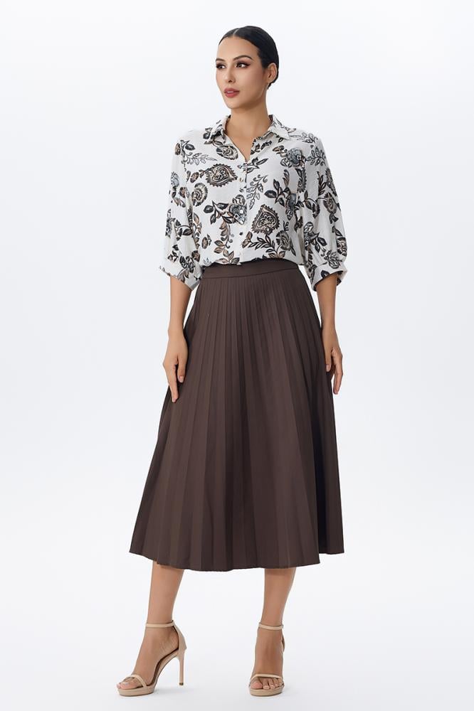 بلوزة بطبعة زخرفية أنيقة