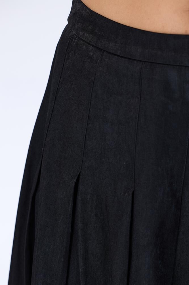 تنورة أسود كلوش كسرات