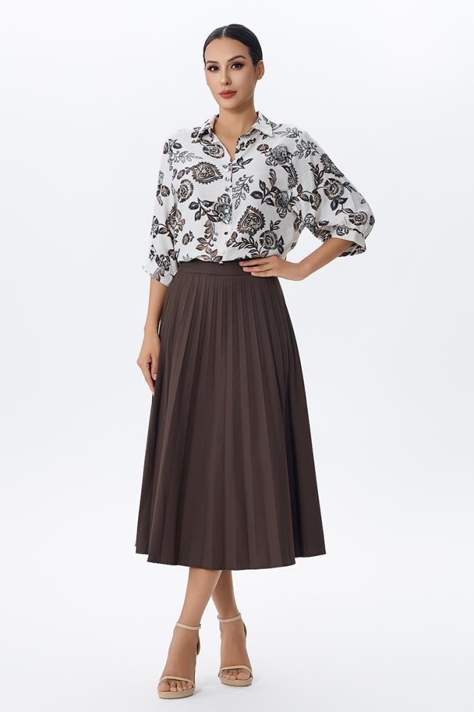 بلوزة بطبعة زخرفية أنيقة