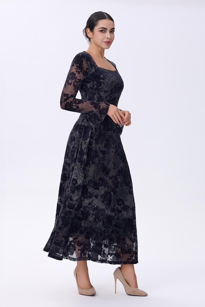 فستان أسود مخملي دانتيل بأكمام شفافة