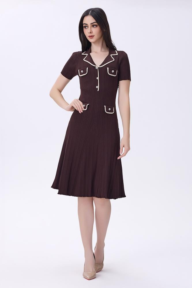 فستان بني استرتش بتفاصيل كريمية