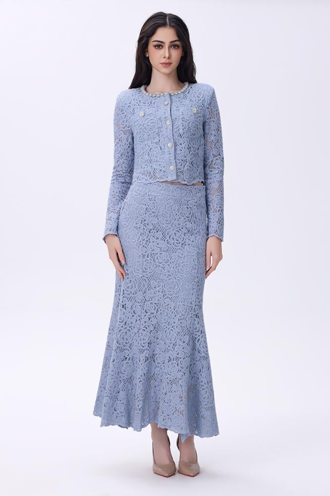 طقم دانتيل أزرق فاتح بتفاصيل لؤلؤية