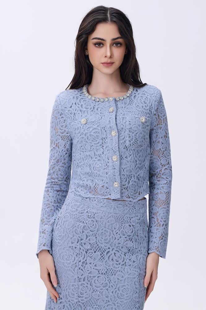 طقم دانتيل أزرق فاتح بتفاصيل لؤلؤية