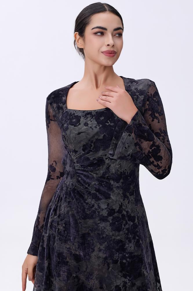 فستان أسود مخملي دانتيل بأكمام شفافة