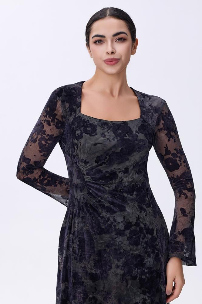 فستان أسود مخملي دانتيل بأكمام شفافة