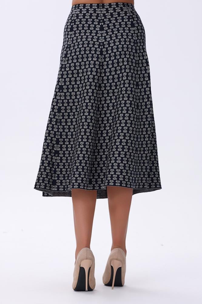 تنورة مطبوعة