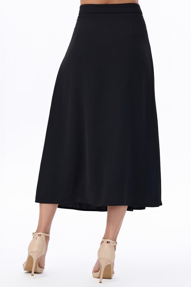 تنورة أسود بكسرات عريضة