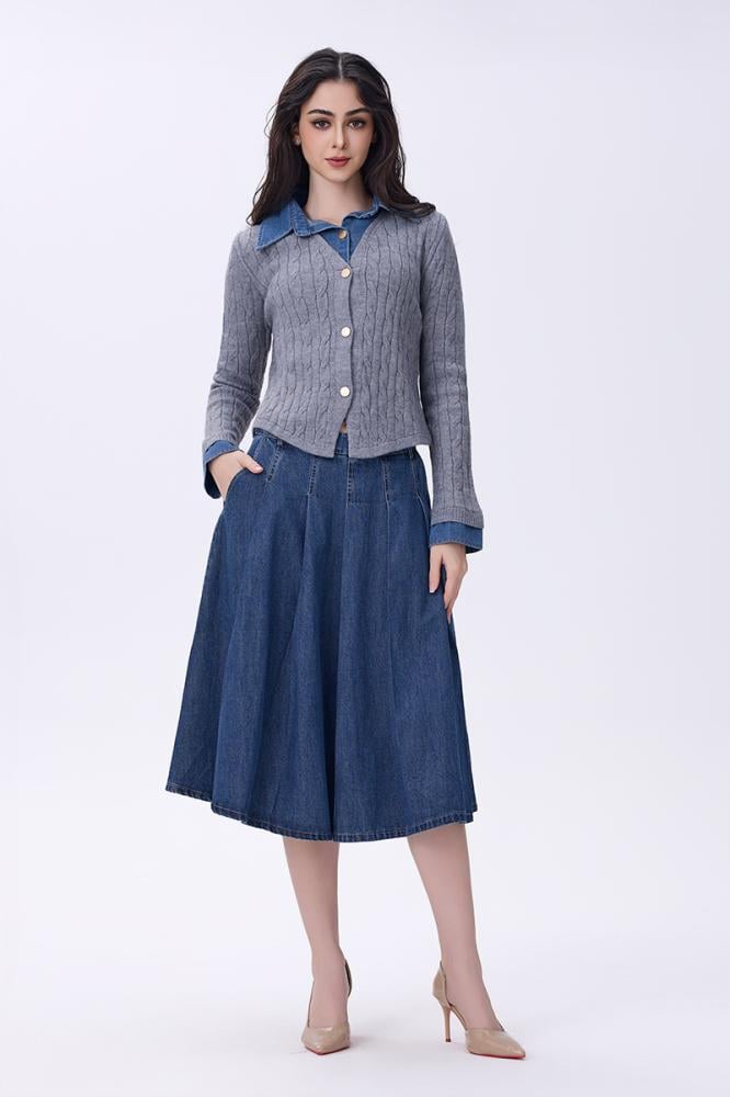 بلوزة رمادي صوفية بأكمام وياقه جينز