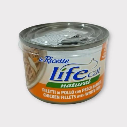 Life cat CHICKEN FILLETS WITH WHITE FISH 150g معلب...